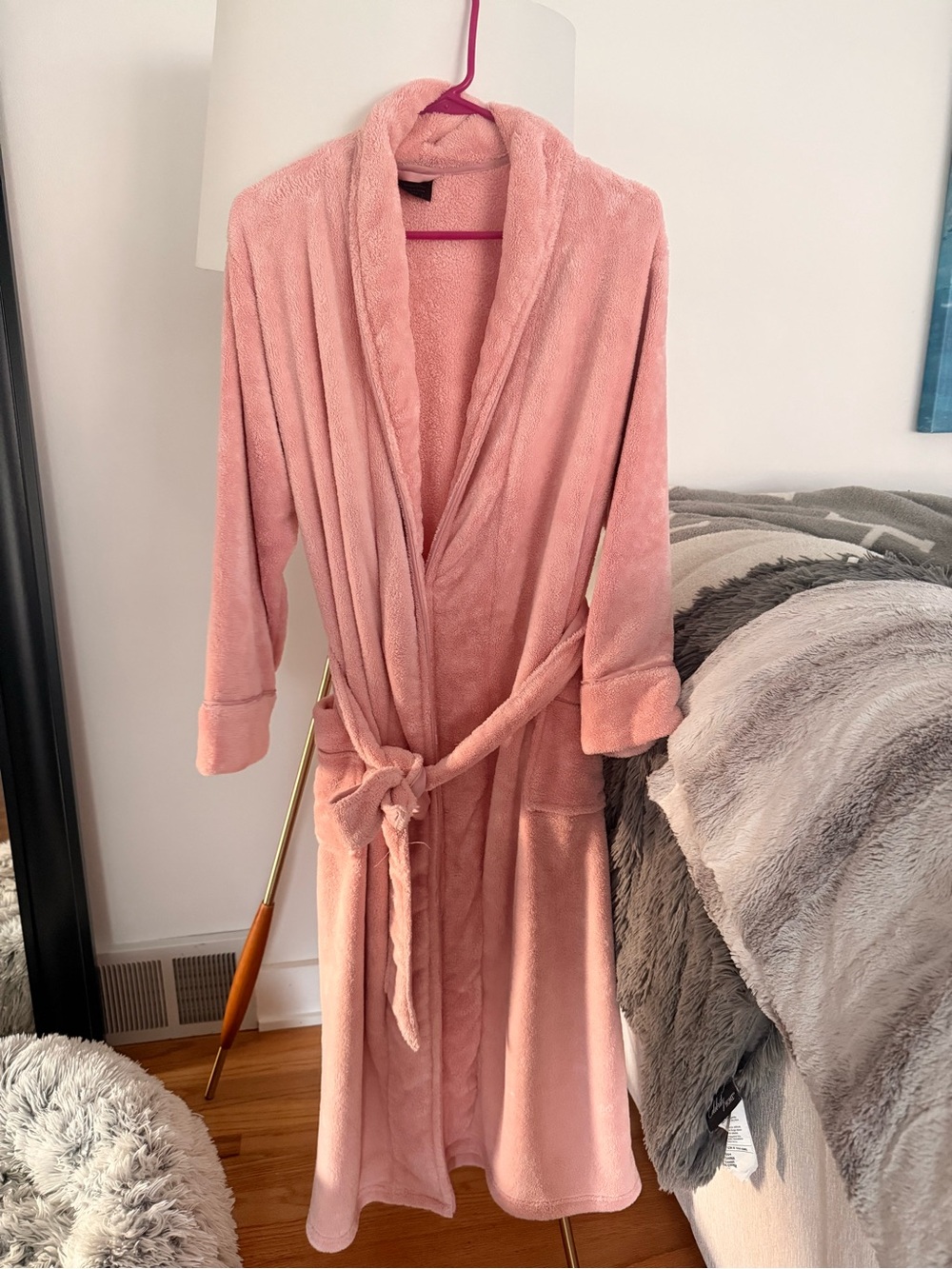 Soma Plush Hoodless Shawl Collar Robe in Dusty Pink